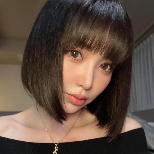 小刘海发型与花语有何联系？