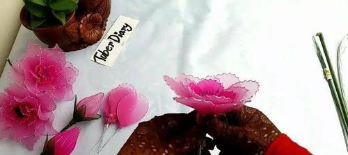 制作牡丹花手工花蕊需要哪些材料和步骤？