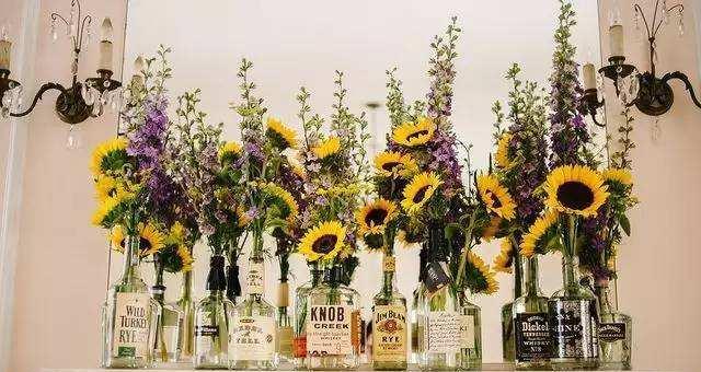葡萄酒能浇花吗？使用葡萄酒浇花的正确方法和注意事项是什么？